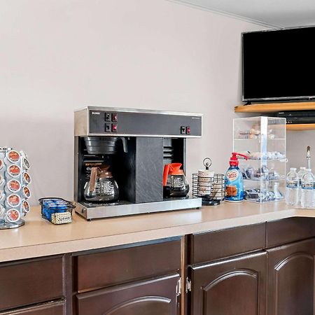 Rodeway Inn & Suites Saginaw Ngoại thất bức ảnh